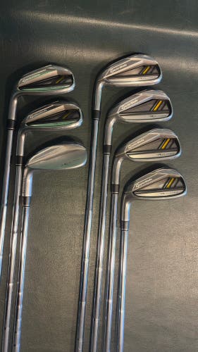 Men's 2012 TaylorMade Rocketbladez Right Handed Iron Set 7 Pieces (Used)