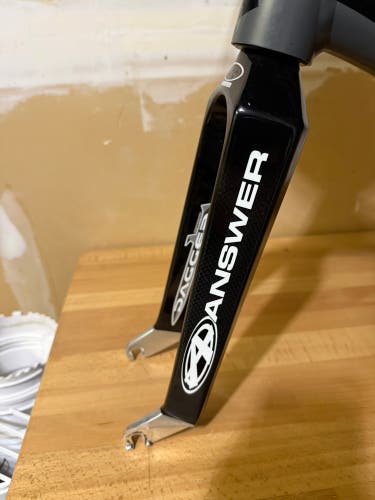 Answer Dagger Pro Carbon BMX Race Fork-20"-1 1/8"-10mm (Used)