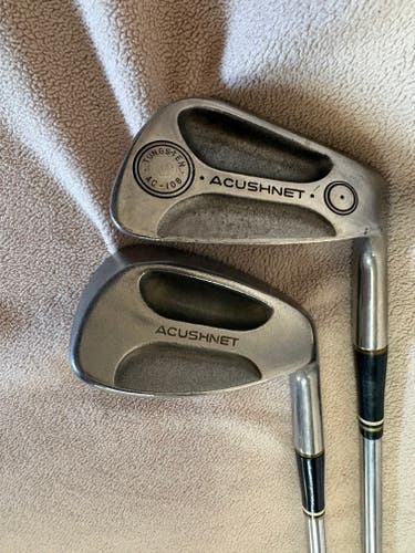 Titleist Acushnet Right Handed Iron Set (Used)