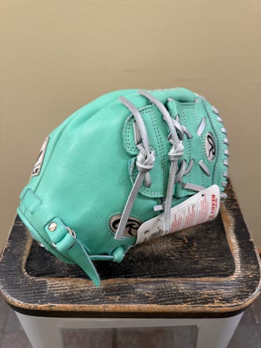 NWT Rawlings Heart of the Hide  Baseball Glove 11.75"  *RHT
