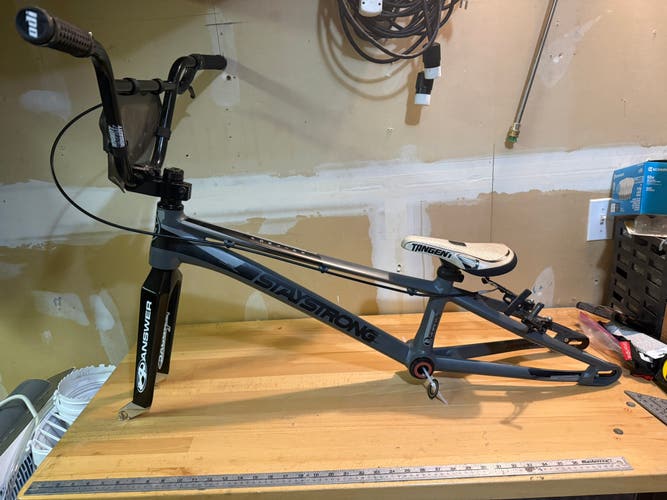 Staystrong V3 Pro XXL Frame + Bottom Bracket.