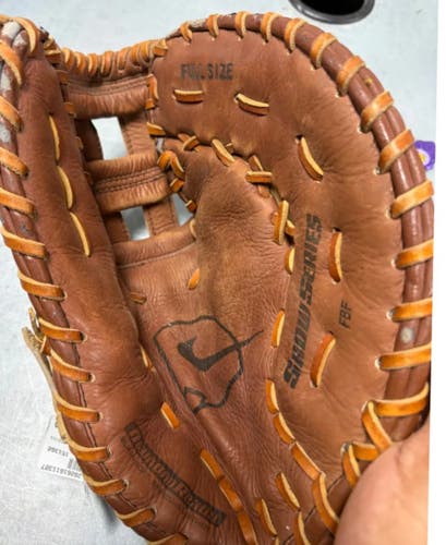 Nike RH First Base Show Series Baseball Glove 12" (Used)