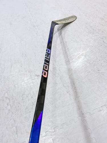 Blue Junior Bauer Nexus Sync Right Handed Hockey Stick P28M 50 Flex (Used)