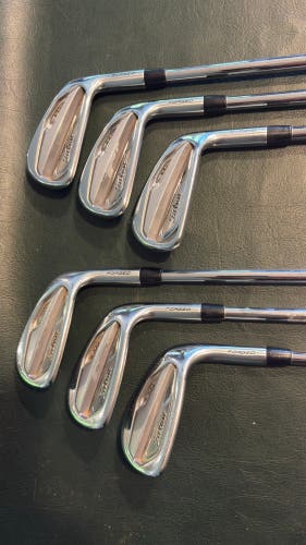 Men's Titleist T100 Right Handed Iron Set Stiff Flex (Used)