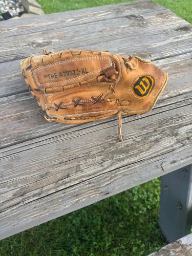 Wilson A2002 LH Baseball Glove 12" (Used)