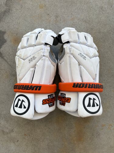 Express North Warrior Burn Lacrosse Gloves (Used)