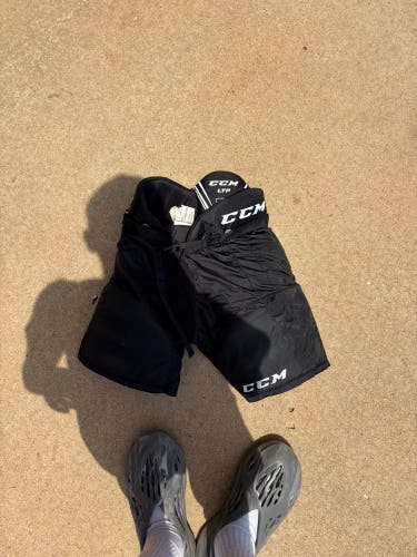 Junior Small CCM LTP Hockey Pants (Used)