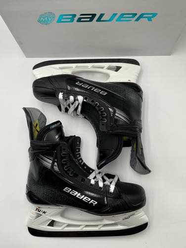 Bauer Hyperlite 2 Hockey Skates Size 10 (New)