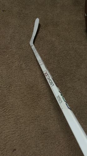 Junior CCM XF Ghost Right Handed Hockey Stick P29 40 Flex (Used)