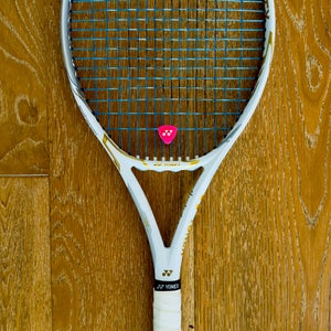 Yonex EZONE 98 Naomi Osaka Limited Edition (White/Gold) - Grip 2 - MINT Condition