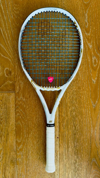 Yonex EZONE 98 Naomi Osaka Limited Edition (White/Gold) - Grip 2