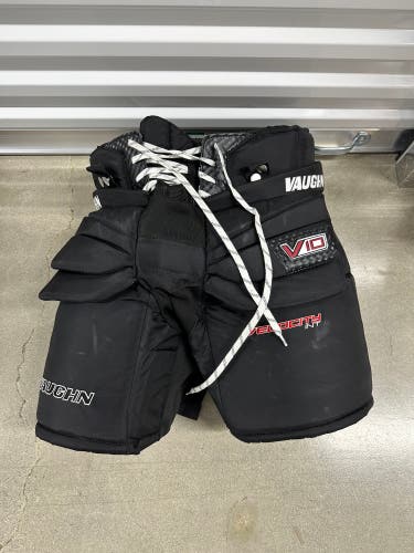 Intermediate XL Vaughn Velocity V10 Hockey Goalie Pants (Used)