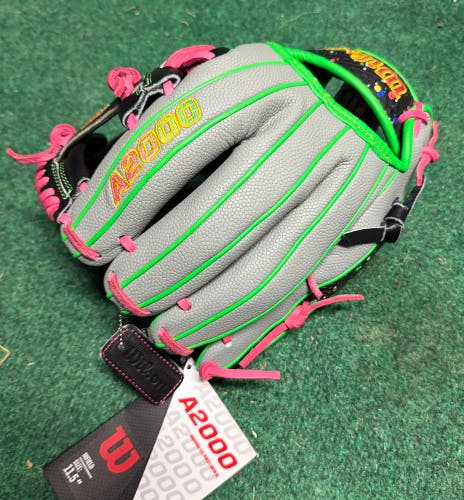 Wilson A2000 1786 RH Infield Baseball Glove 11.5" (New) practice ready break in