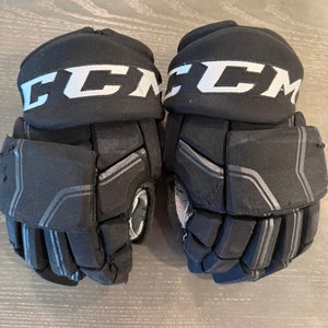 CCM HGQL Pro Stock Hockey Gloves 14” Stars 1368