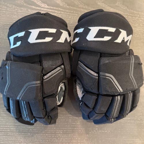 CCM HGQL Pro Stock Hockey Gloves 14” Stars 1368