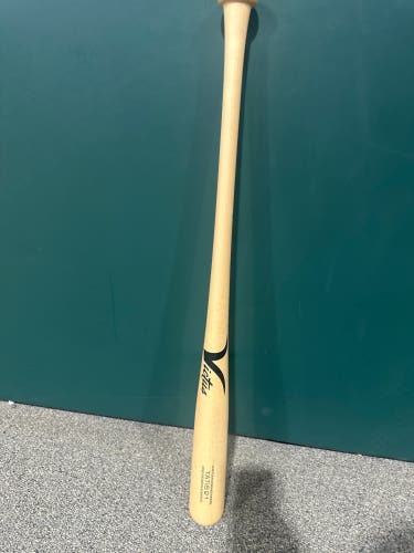 Victus Tatis21 Birch Bat (-3) 29 oz 32" (New)