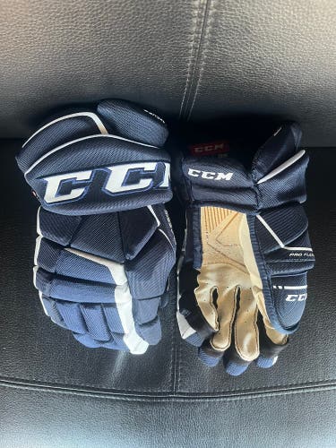 CCM Tacks 9080 Classic Pro Gloves 13" (Used)