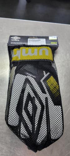 New Umbro Med Adult Soccer Goalie Gloves None 12 11497-s000158812