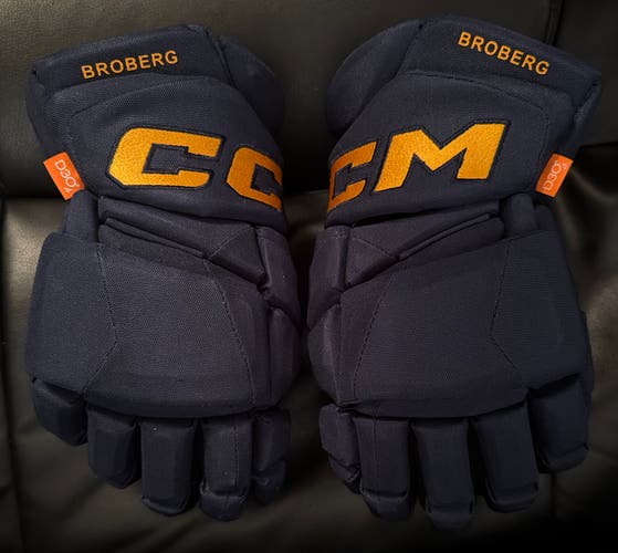 CCM HGPJSPP St Louis Blues Broberg Pro Stock Hockey Gloves Size 14