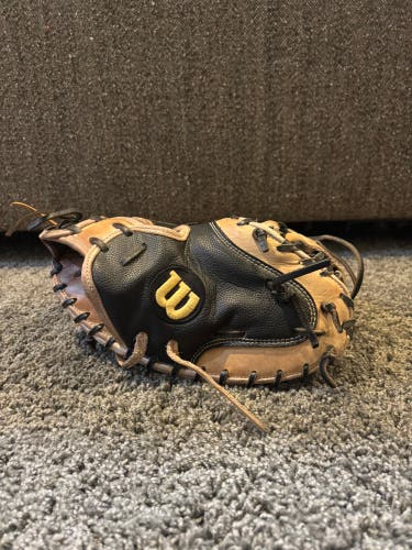Wilson A2000 RH Catcher's Baseball Glove 33.5" (Used)