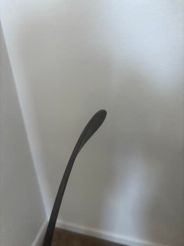 ICEFORGE ELITE Senior Hockey Stick | Right Hand | 75 Flex | P92 | 364g