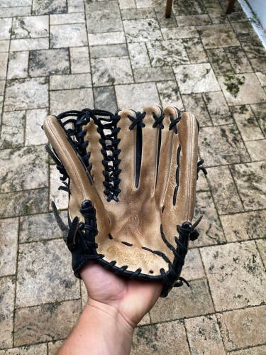 Rawlings Heart of the Hide RH Outfield Baseball Glove 12.75" (Used)