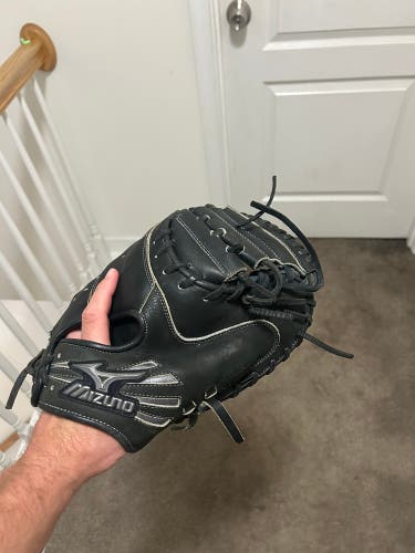 Mizuno Samurai RH Catcher's Baseball Glove 34" (Used)