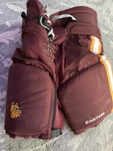 Senior Large Easton Pro Breezers - Minnesota Duluth