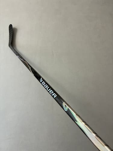 Used 77 Flex P92M Senior Bauer Nexus Tracer (Flylite Dress)Right Hand Pro Stock Hockey Stick - Silve