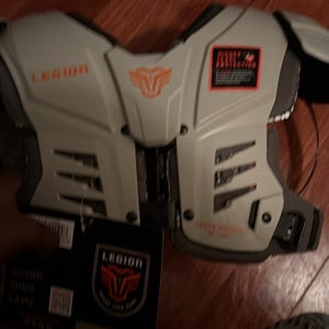 Medium Youth Shoulder Pads (New)