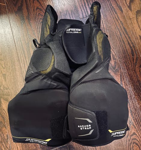 Small Bauer TotalOne NXG Girdle + NEW shell
