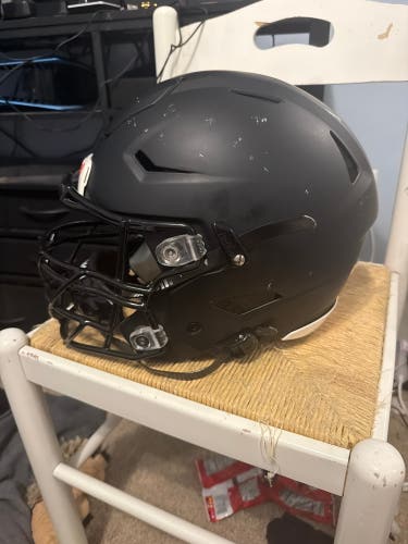Adult Extra Large Riddell SpeedFlex Helmet (Used)