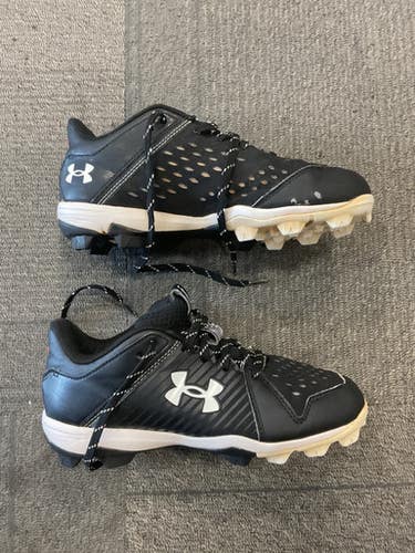 Used Under Armour Leadoff Cleats Bb Sb Cleats Black Junior 05.5 11614-s000238342