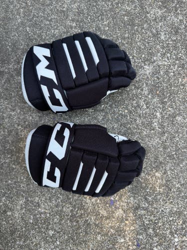 CCM Gloves 11" (Used)