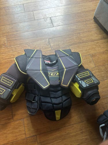 Small CCM Premier R1.5 Goalie Chest Protector (Used)