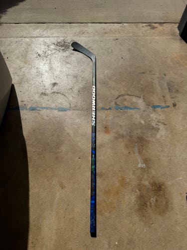 Intermediate Sher-Wood CODE Encrypt Pro Left Hand Hockey Stick P92 55 Flex Pro Stock (Used)
