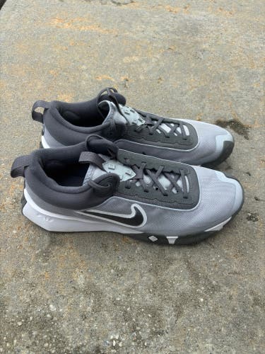 Gray Men's Size M 14.0 (W 15.0) Adult Nike Air Diamond Turf Shoes (Used)
