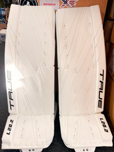35" 2025 True L20.2 Goalie Leg Pads (New)