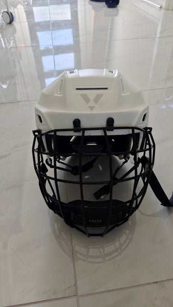 Valor Axiom Medium Hockey Helmet White