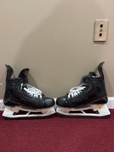 Bauer Supreme Mach Hockey Skates Regular Width Pro Stock 9.5 (Used) item#PSMFLF