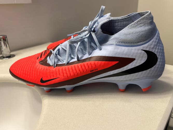 Blue Men's Size M 12.0 (W 13.0) Nike Phantom GX Cleats (Used)