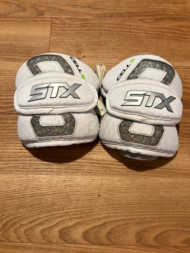 Medium Adult STX Cell VI Arm Pads (Used)