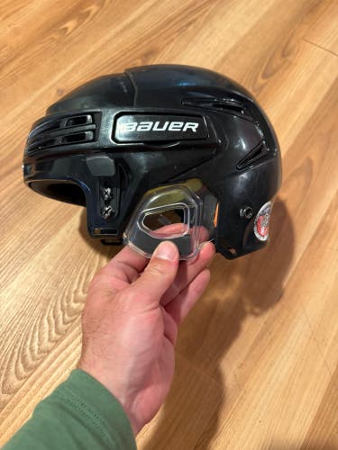 Medium Bauer Re-Akt 75 Helmet (Used)