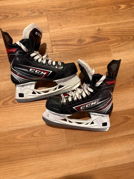 2019 CCM JetSpeed FT470 Hockey Skates Regular Width Size 3.5 (Used)