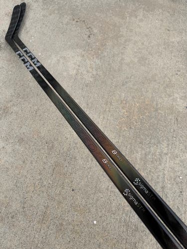 2 Pack Dressed CCM JETSPEED FT8 PRO Pro Stock Hockey Stick Grip P46 80 Flex Right 1604