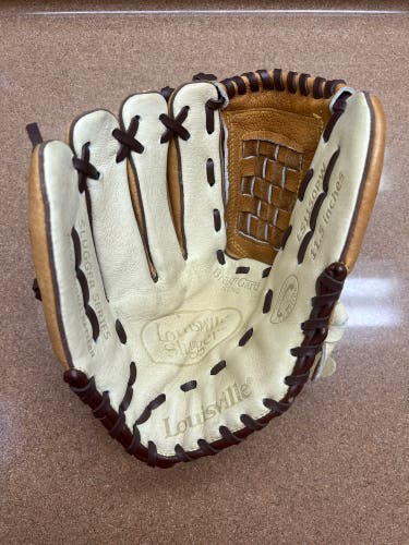 Louisville Slugger LH Youth Baseball Glove 11.5" (Used)