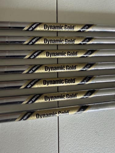 Dynamic Gold X Seven Iron Shafts Set Pulls 7 Shafts Midsize Grips