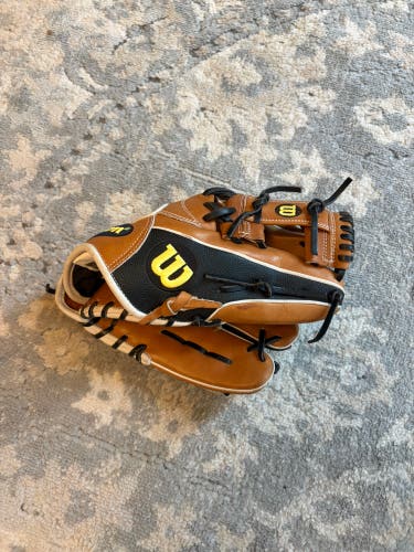Wilson A2000 1787 RH Infield Baseball Glove 11.75" (New)
