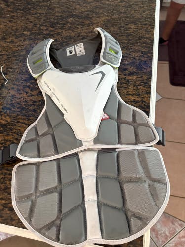 Maverik Chest Protector large / xl