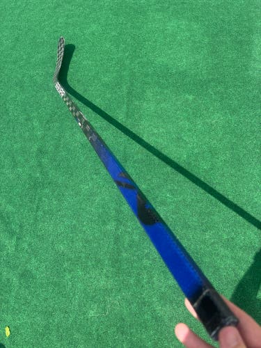 Senior Bauer Nexus Geo Hockey Stick Right Handed P92M 95 Flex Pro Stock (Used)